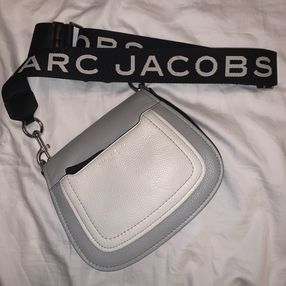 Marc Jacob crossbody with strap